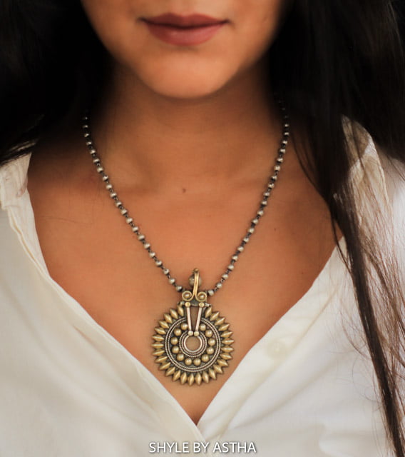 Anvaya Dual Tone Spiked Necklace