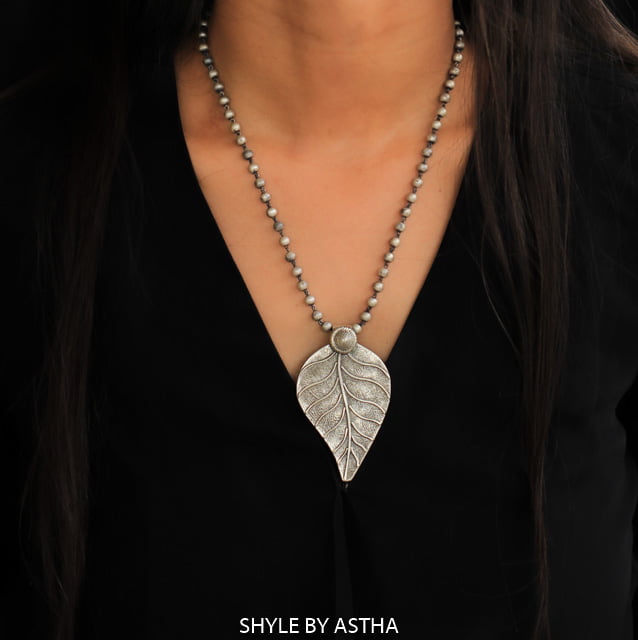 Adya Peepal Leaf Intricate Necklace