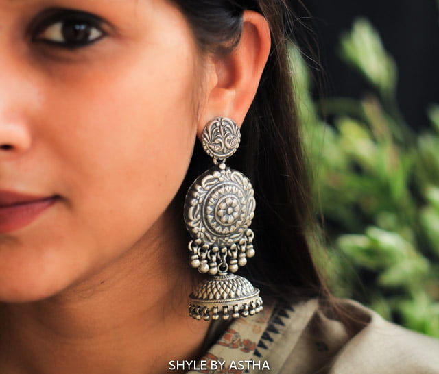 Dulari Layered Intricate Textured Jhumka