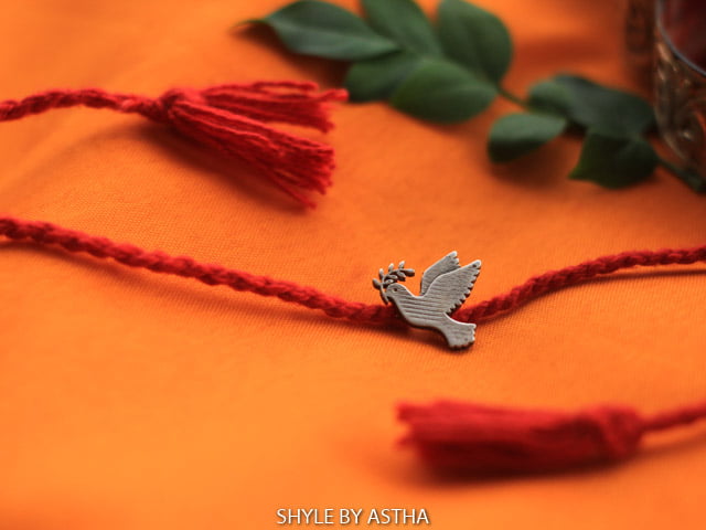 Adya Fine Dove Rakhi