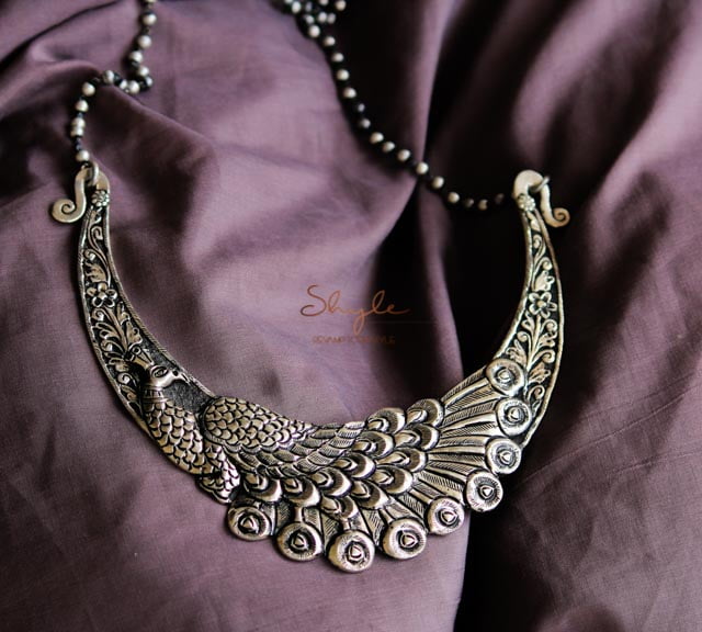 Anvaya Dancing Peacock Chitai Classic Necklace front