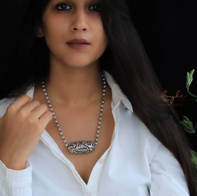 Tattva Chitai Intricate Drum Ball Necklace