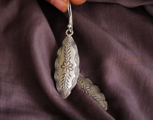 Moh Fine Flower art Drop Earrings