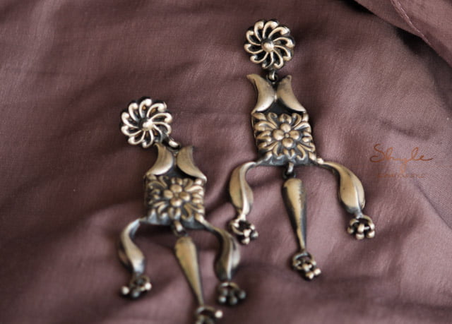 Mizoya Quirky Flower Art Earrings