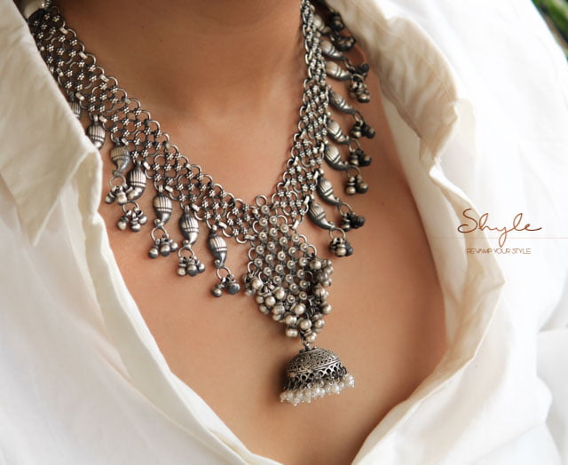 Tattva Intricate Jali Ghughri Necklace