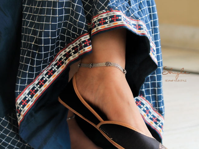 Anvaya Flower Stacked Anklet