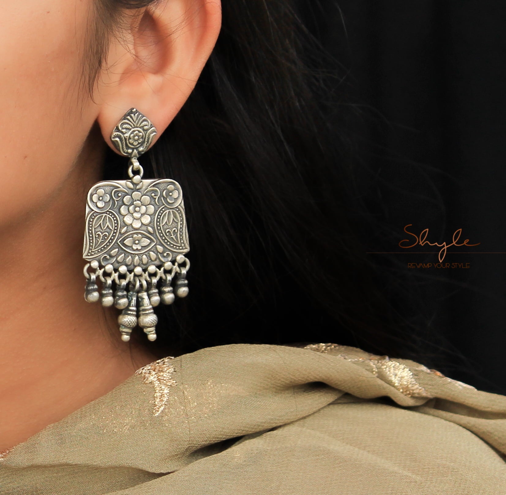 Mizoya Intricate Flora Ghughri earrings