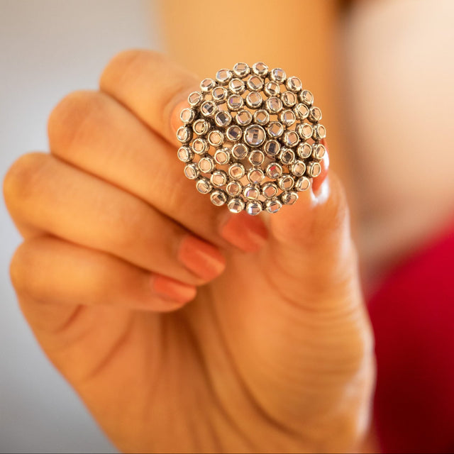 Essence Scintillating Circular Classic Ring