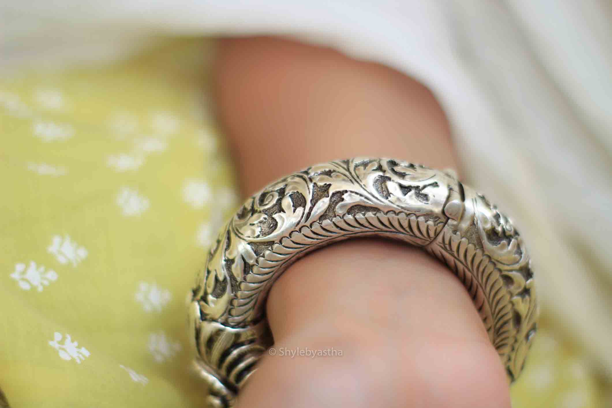 Tattva Chitai Art Antique Kada