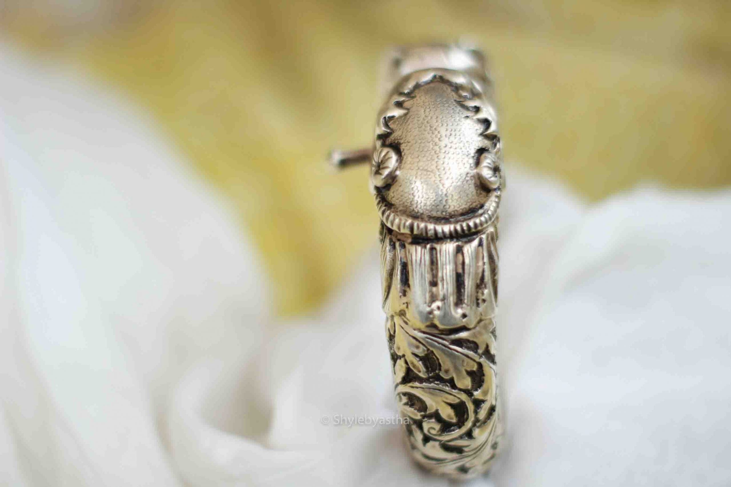 Tattva Chitai Art Antique Kada