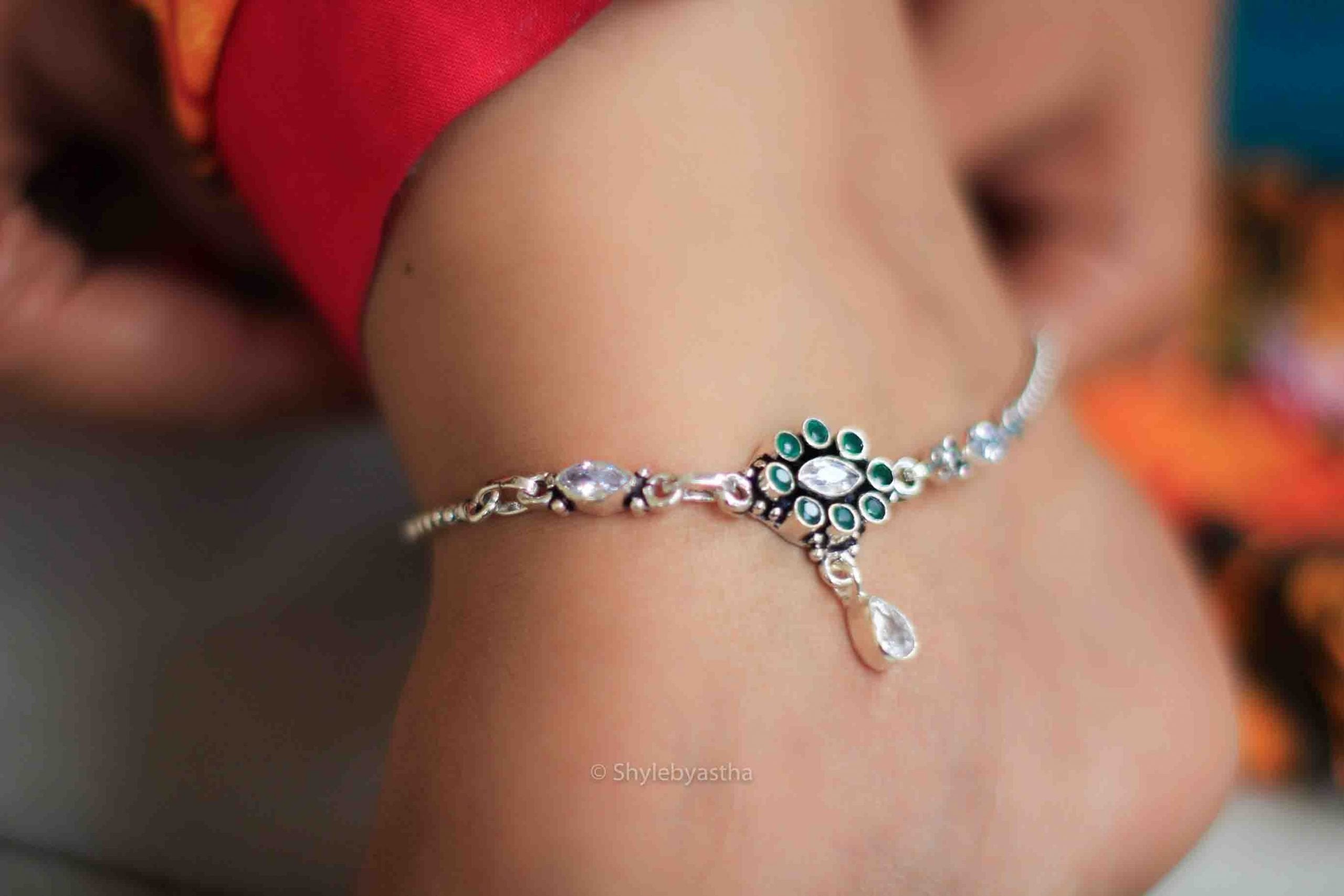 Essence Emerald Zircon Studded Silver Anklets