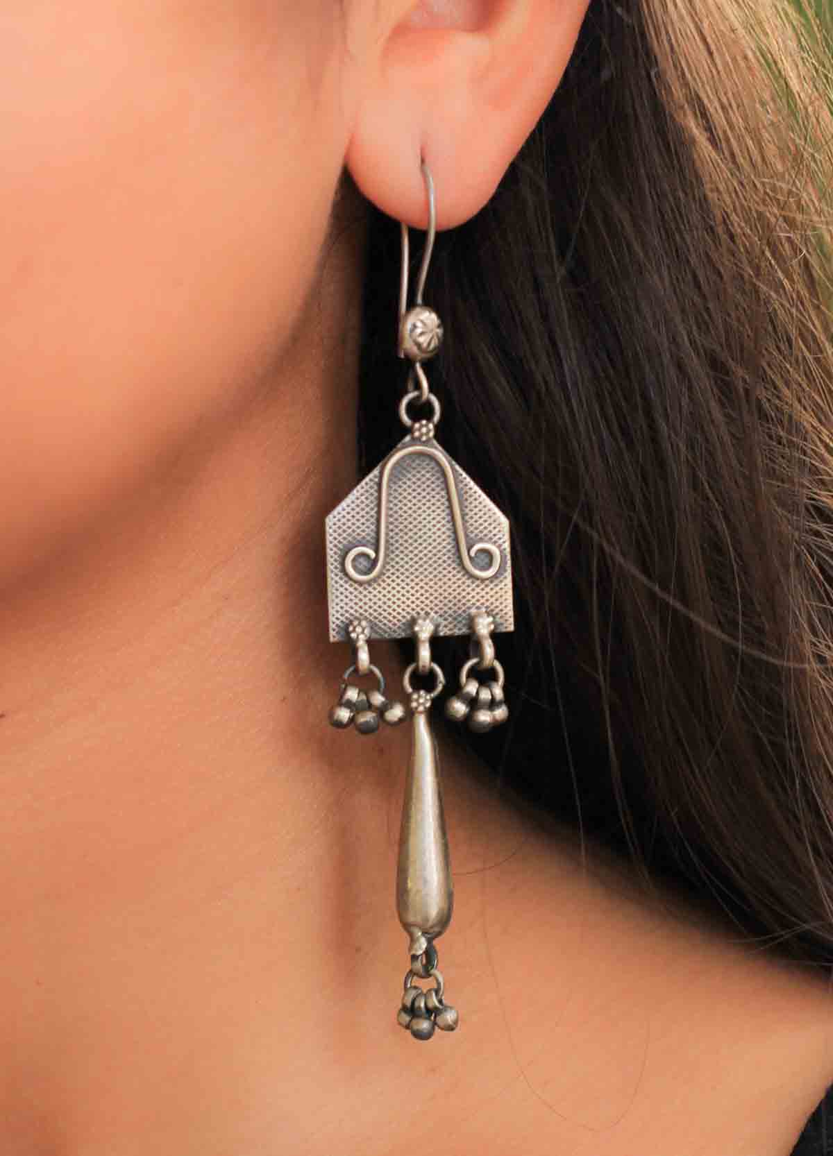 Mizoya Fish Hook Earrings