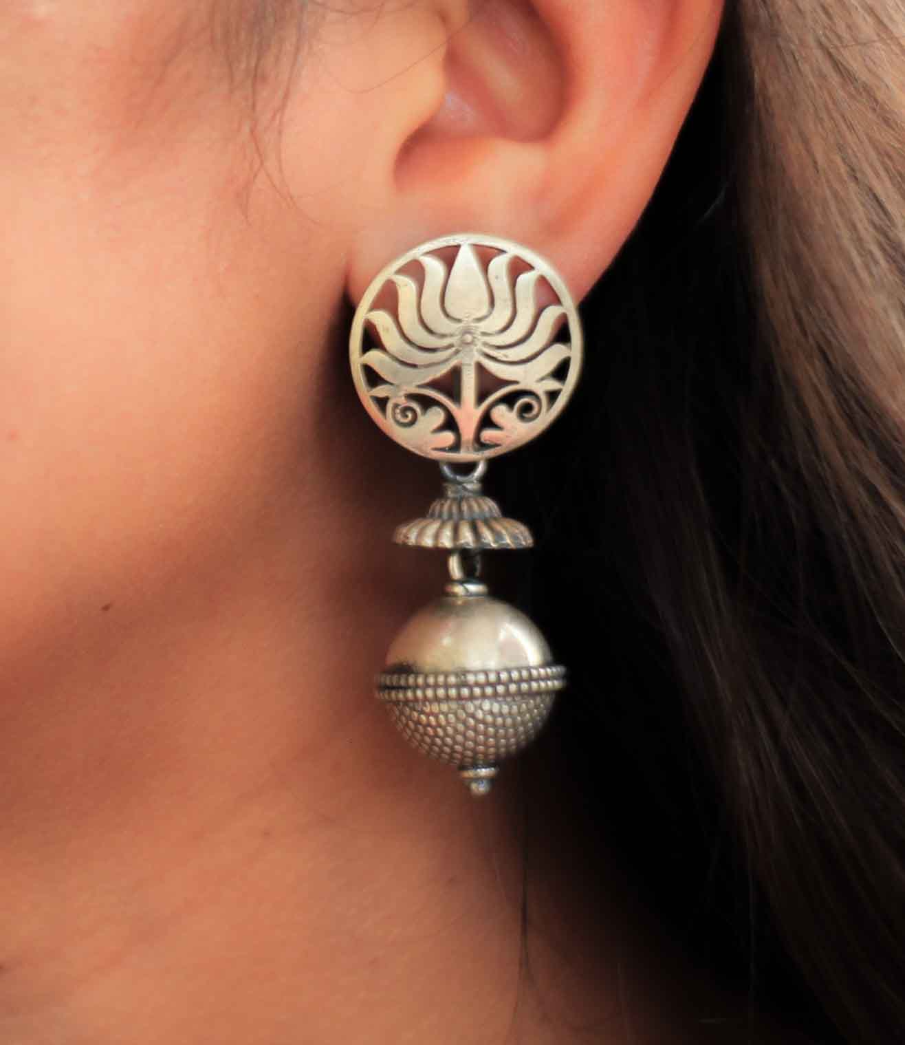 Mizoya Lotus Ball Studs model