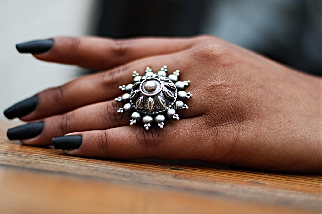 Mizoya Spiked Embossed Ring