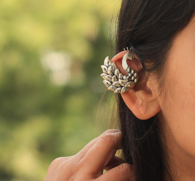 Adya Dancing Peacock Clip On