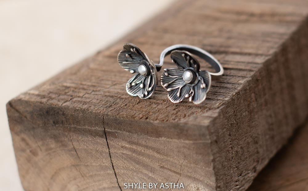 Qurbat Dual Flower Ring