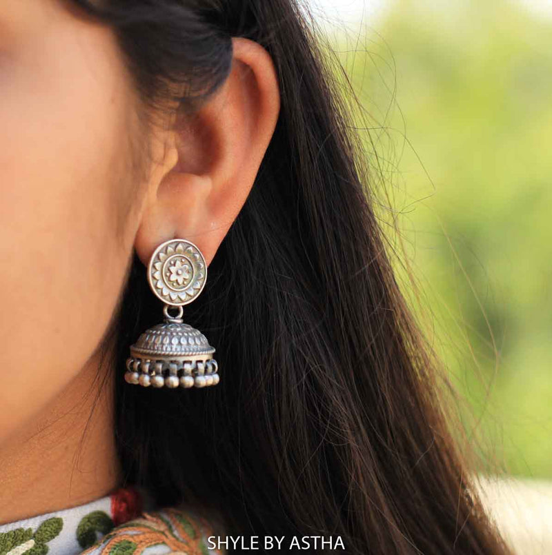 Adya Fine Detailed Jhumki