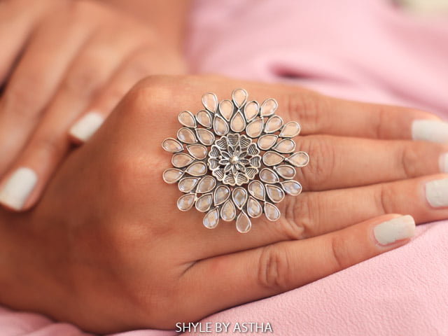 Essence Flower Swarovski Ring