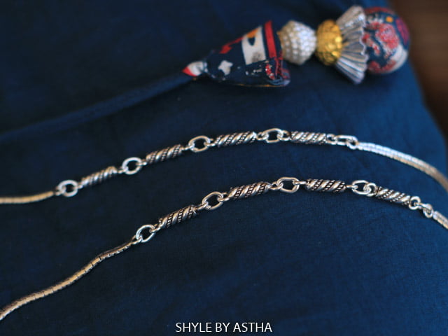 Adya Fine Embossed Anklet