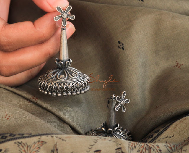 Moh Blooming Flower Statement Jhumka(1)
