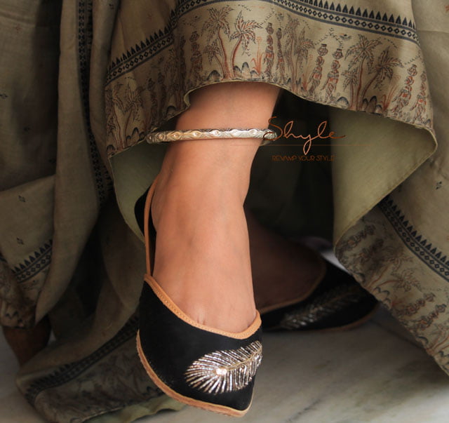 Anvaya Fine Intricate Ankle Kada