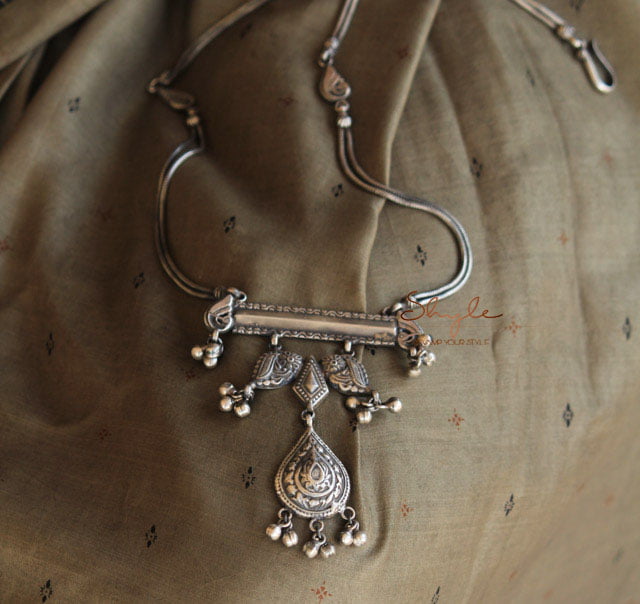 Mizoya Intricate Dual Strand Parrot Motif Necklace