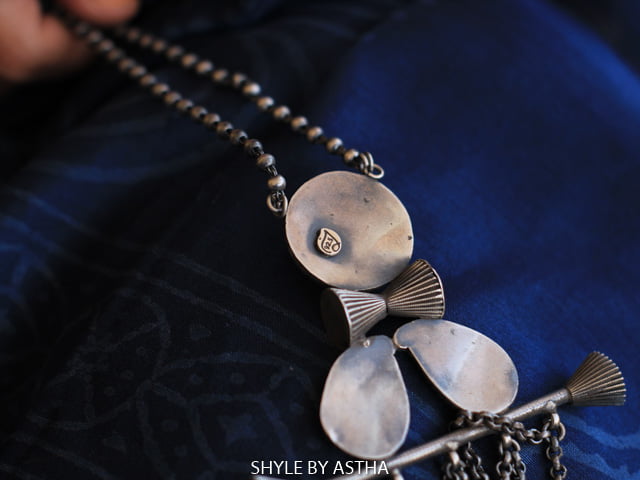 Tattva Detailed Classic Necklace