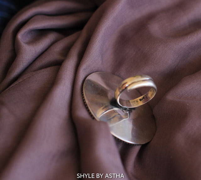 Anvaya Daana Detailed Cocktail Ring