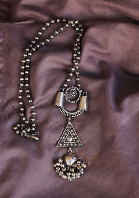 Mizoya Intricate Quirky Ghughri Drop Necklace