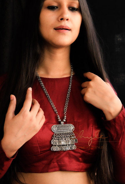 Tattva Detailed Drop Classic Necklace
