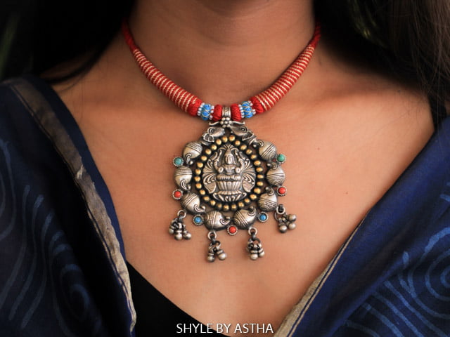 Anvaya Laxmi Ma Embossed Necklace