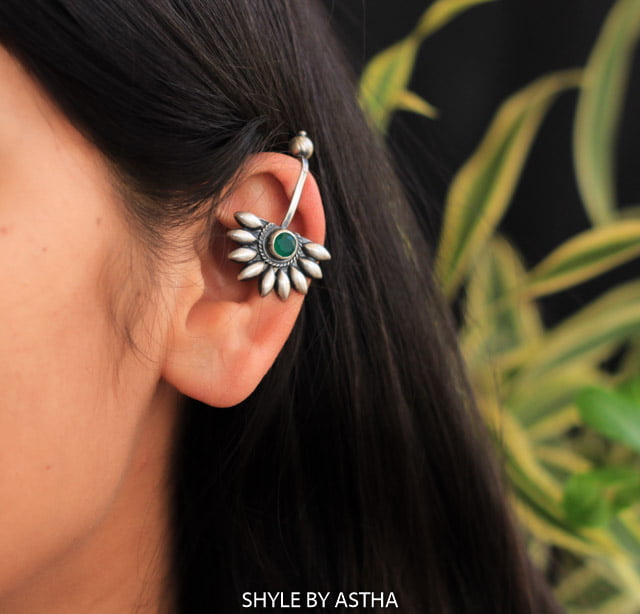 Adya Petal Green clip on Bugadi model