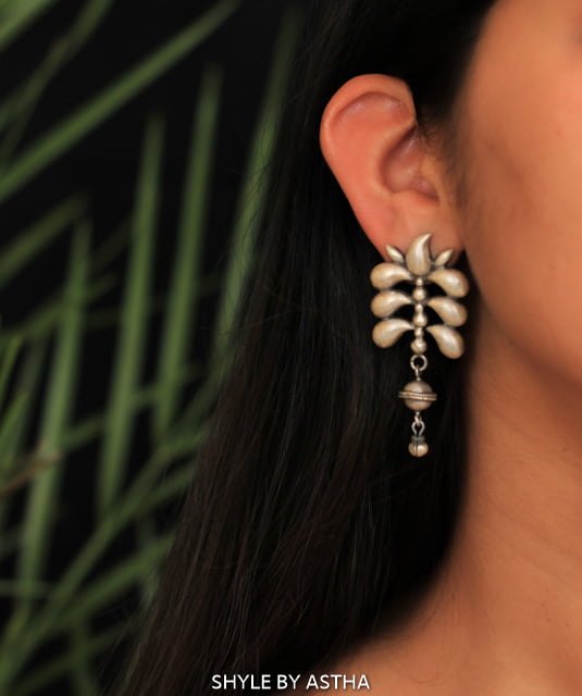 Moh Embossed Matte Drop Earrings
