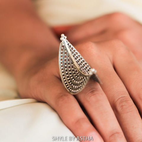 Adya Fine Boat Ring