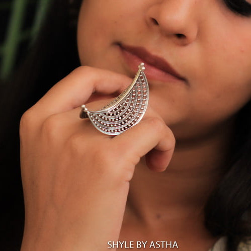 Adya Fine Boat Ring