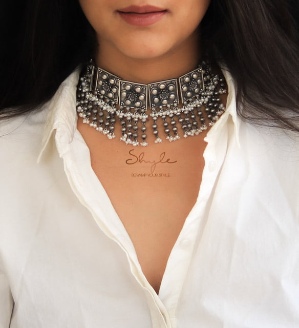 Tattva Flower Detailed Ball Layer Choker