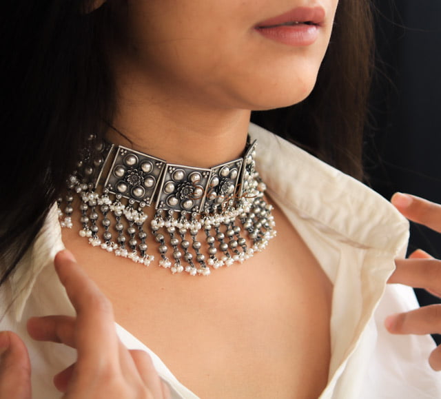 Tattva Flower Detailed Ball Layer Choker