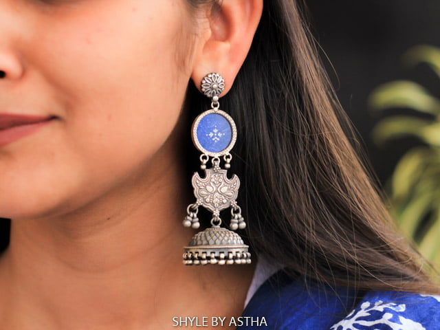 Dulari Detailed Layered Jhumka
