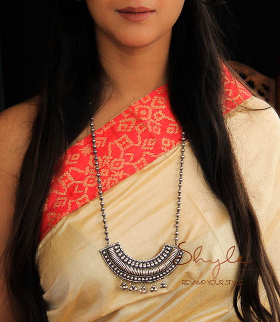 Tattva Chandra Embossed Necklace