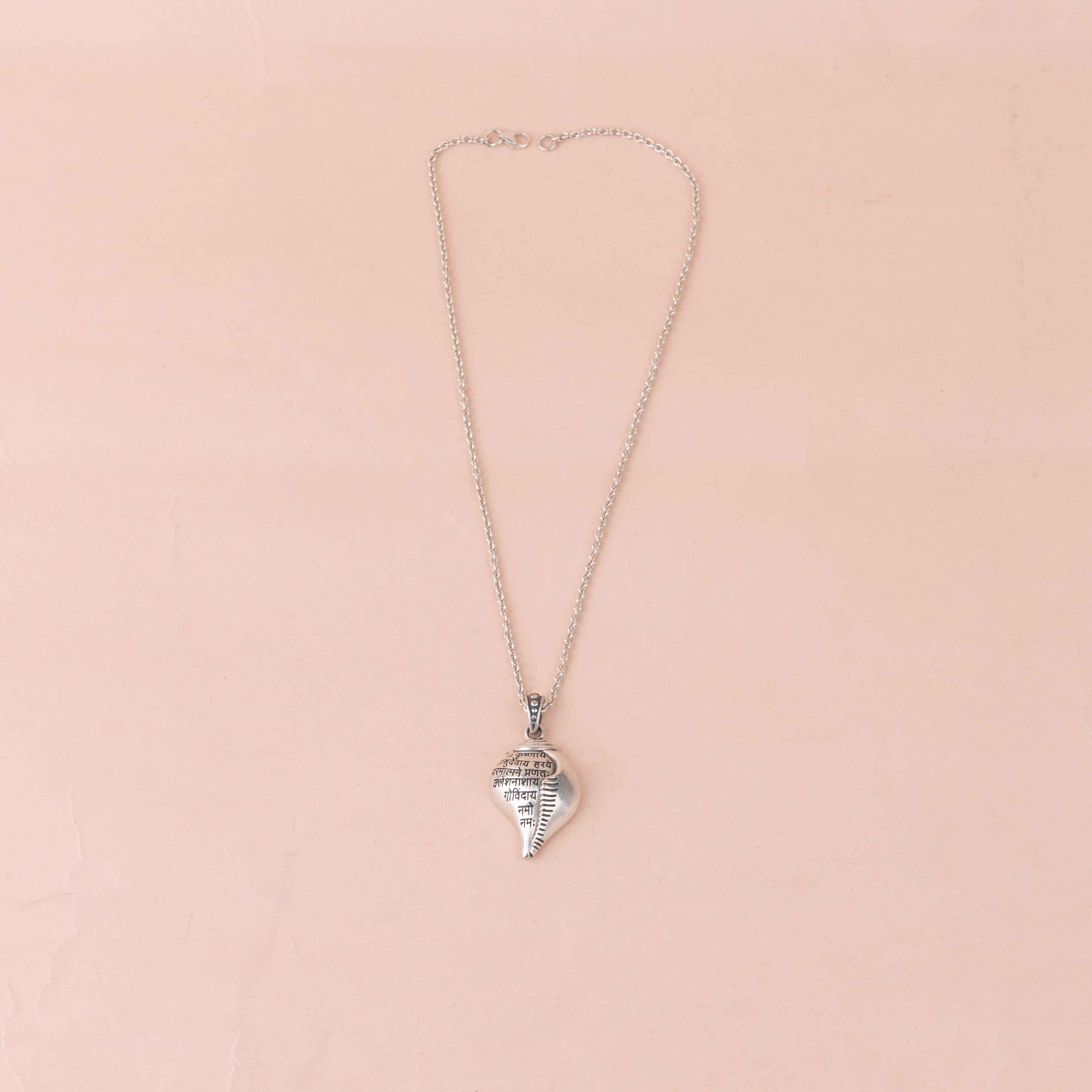 Krishna Vasudevaya Shri Krishna Shankha Necklace