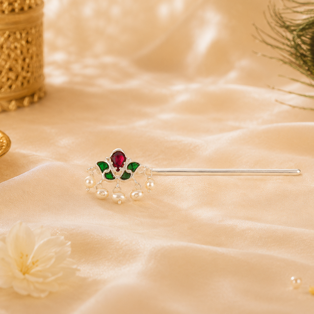 Laddu Gopal Ji Kundan Flora Pearl Drop Murli