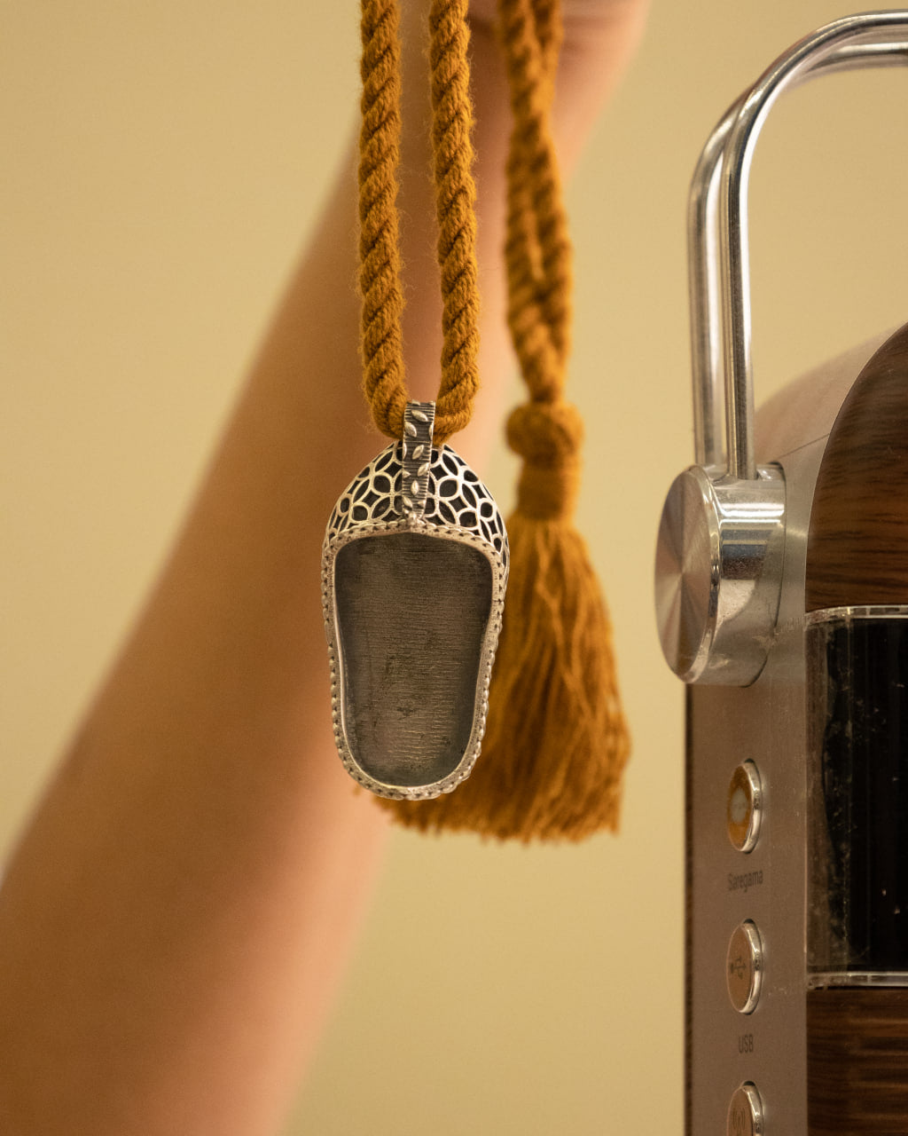 Maahri Chokhi Jutti Dori Necklace