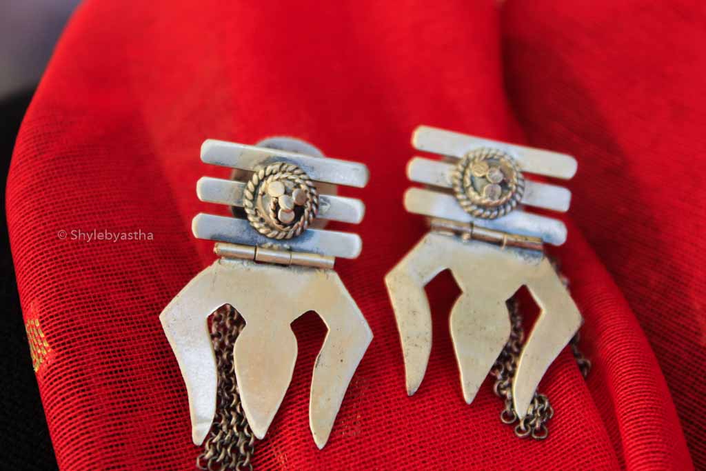 Moh Bold Shiva Trishul Earrings