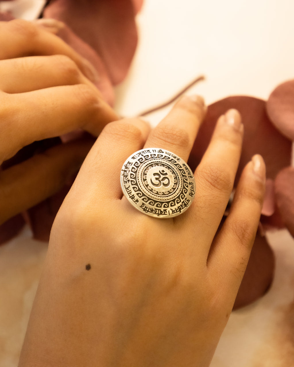 Maha Mrityunjaya Mantra Om Ring