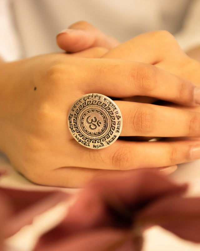 Maha Mrityunjaya Mantra Om Ring