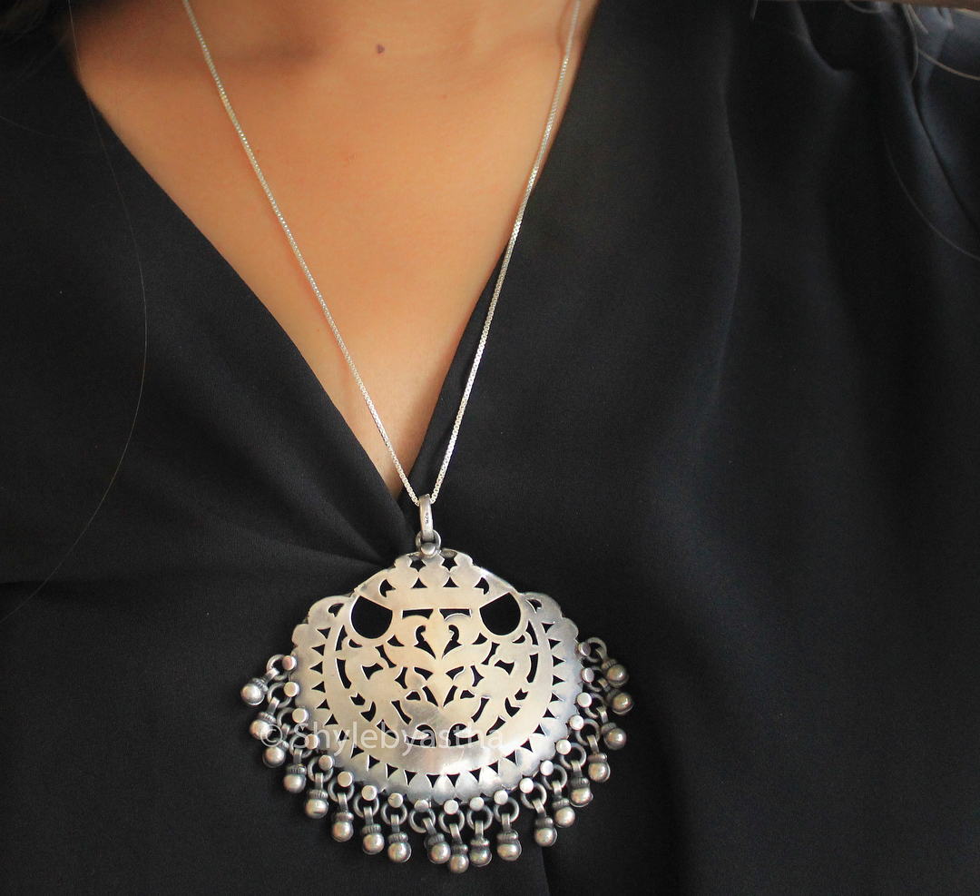 Mizoya Carved Pendant