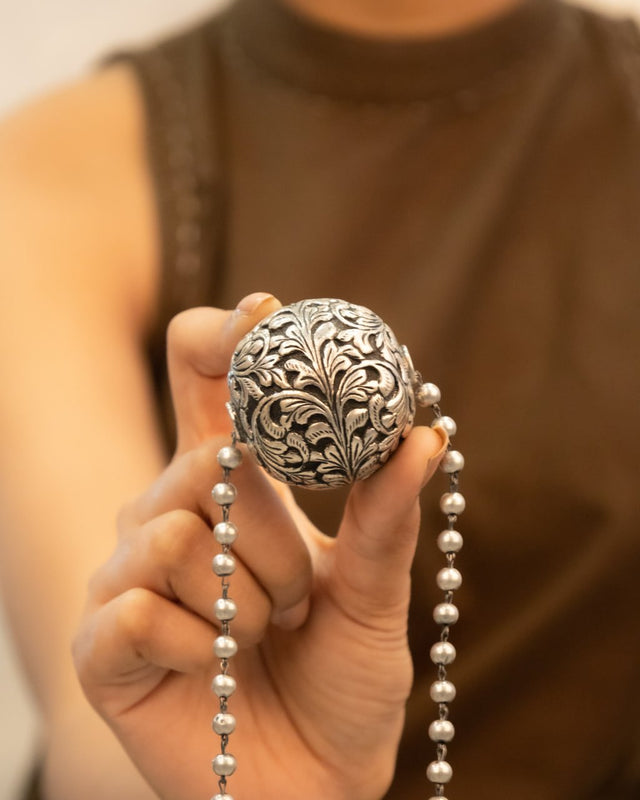 Mizoya Detailed Chitai Ball Classic Necklace