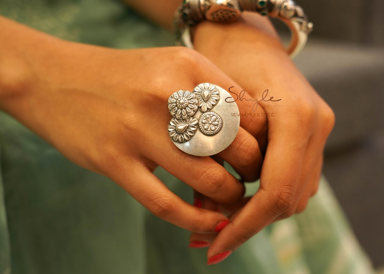Mizoya Flora Motif Classic Ring