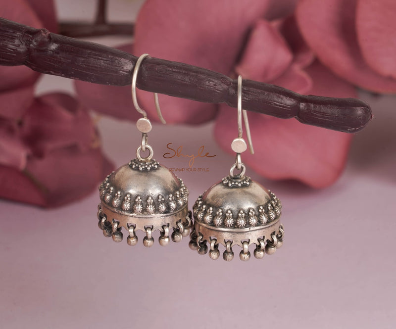 Mizoya Intricate Daana Detailed Jhumki