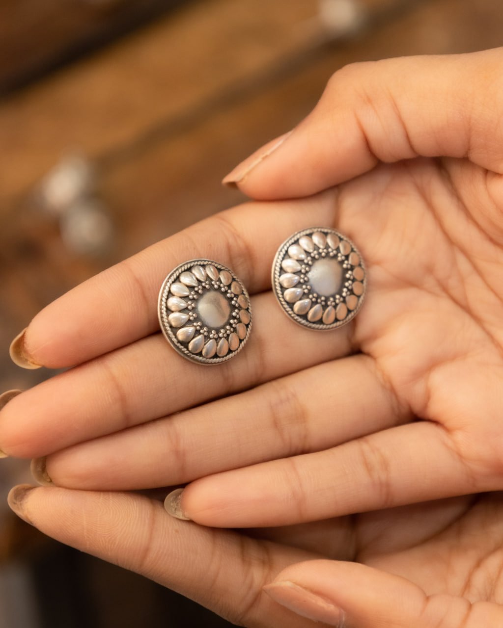 Mizoya Intricate Versatile Stud Earring